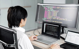 进贤 ,php声明和调用变量的符号是什么？